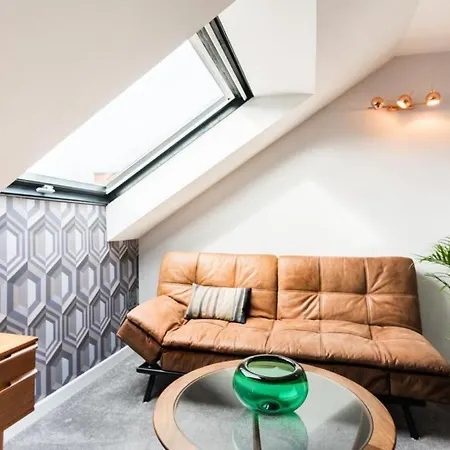 Apartment Stunning Duplex Penthouse In The City Centre *
