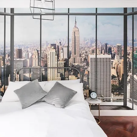 Stunning Duplex Penthouse In The City Centre Apartment *