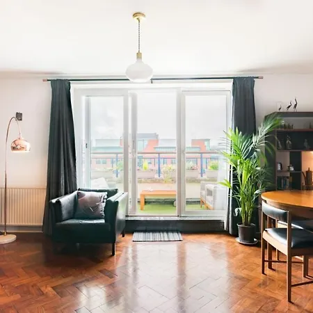 Stunning Duplex Penthouse In The City Centre