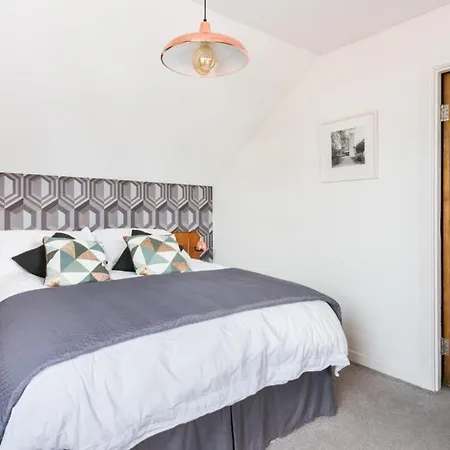 Stunning Duplex Penthouse In The City Centre